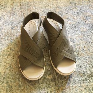 Easy Spirit Easy Slip On Khaki Sandal- size 7.5 M